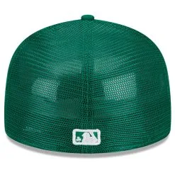 Men's Kansas City Royals New Era Green 2022 St. Patrick's Day 59FIFTY Fitted Hat -Baseball Shop mens new era green kansas city royals 2022 st patricks day 59fifty fitted hat pi4418000 altimages ff 4418190 f9283b41a989b4876dd7alt4 full