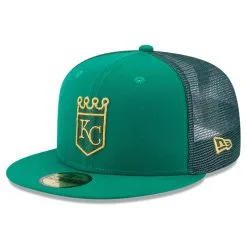 Men's Kansas City Royals New Era Kelly Green 2023 St. Patrick's Day 59FIFTY Fitted Hat